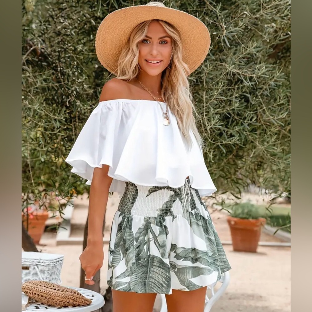 ALLURE | NWT FLIRTY OFF SHOULDERS RUFFLE SLEEVELESS TOP & TROPICAL SHORTS SET